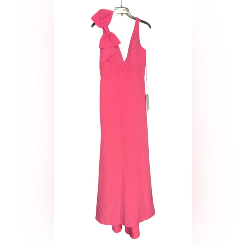 Elegant Pink Bow-Shoulder V-Neck Evening Gown - Picture 4 of 9